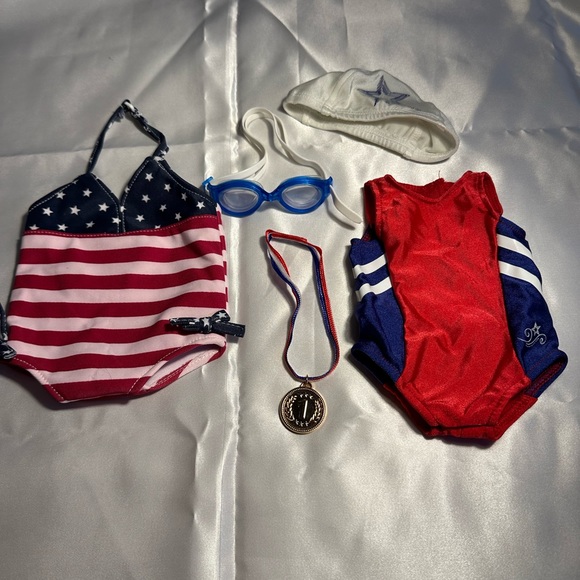 American Girl Doll Swim Set - Picture 1 of 6